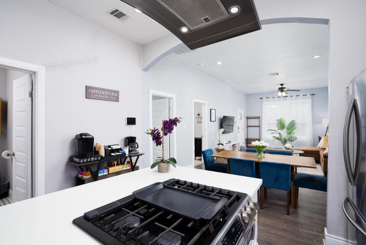 Modern 3 Bed, 2 Bath Home Minutes To Downtown & Alamodome Σαν Αντόνιο Εξωτερικό φωτογραφία