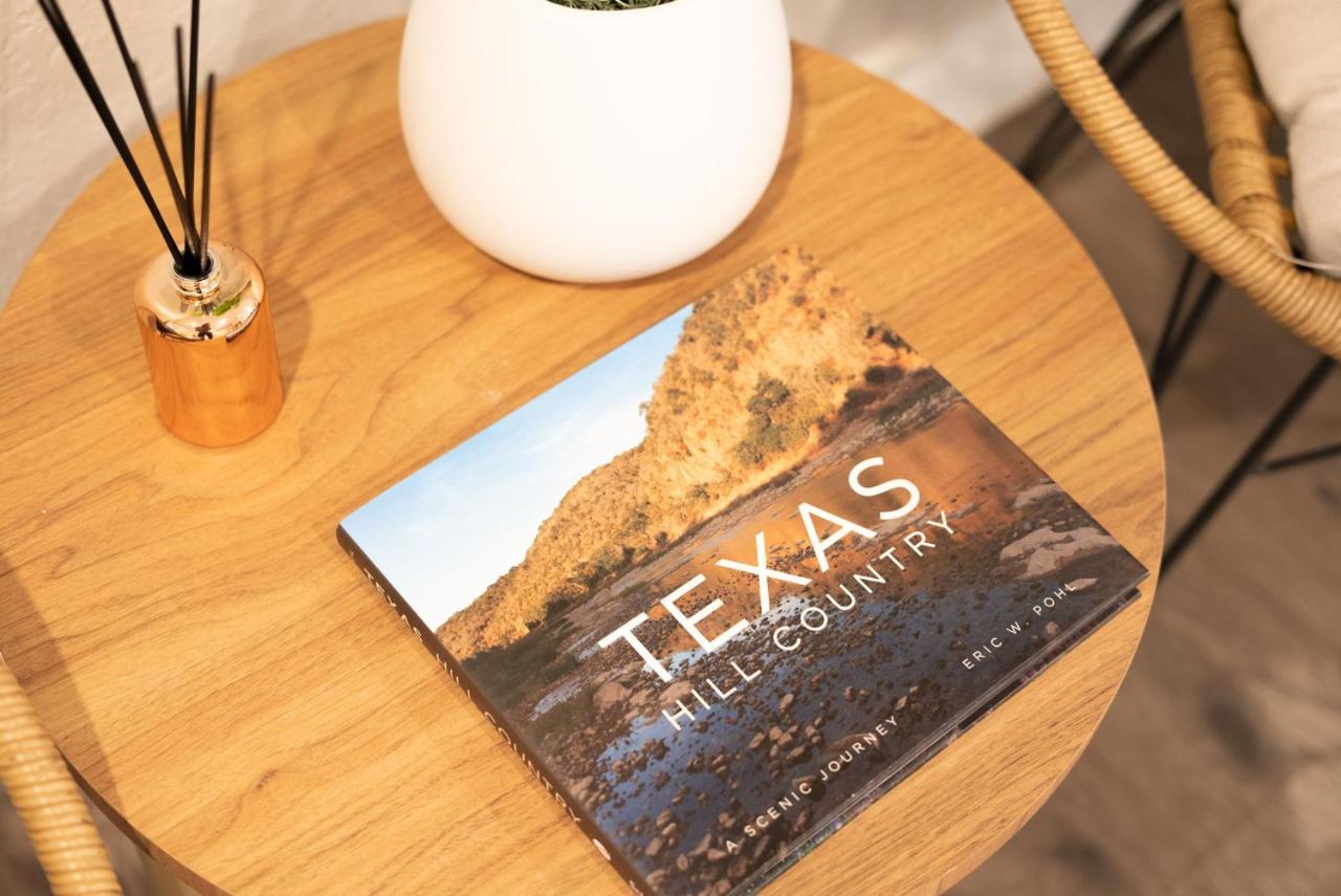 Modern 3 Bed, 2 Bath Home Minutes To Downtown & Alamodome Σαν Αντόνιο Εξωτερικό φωτογραφία