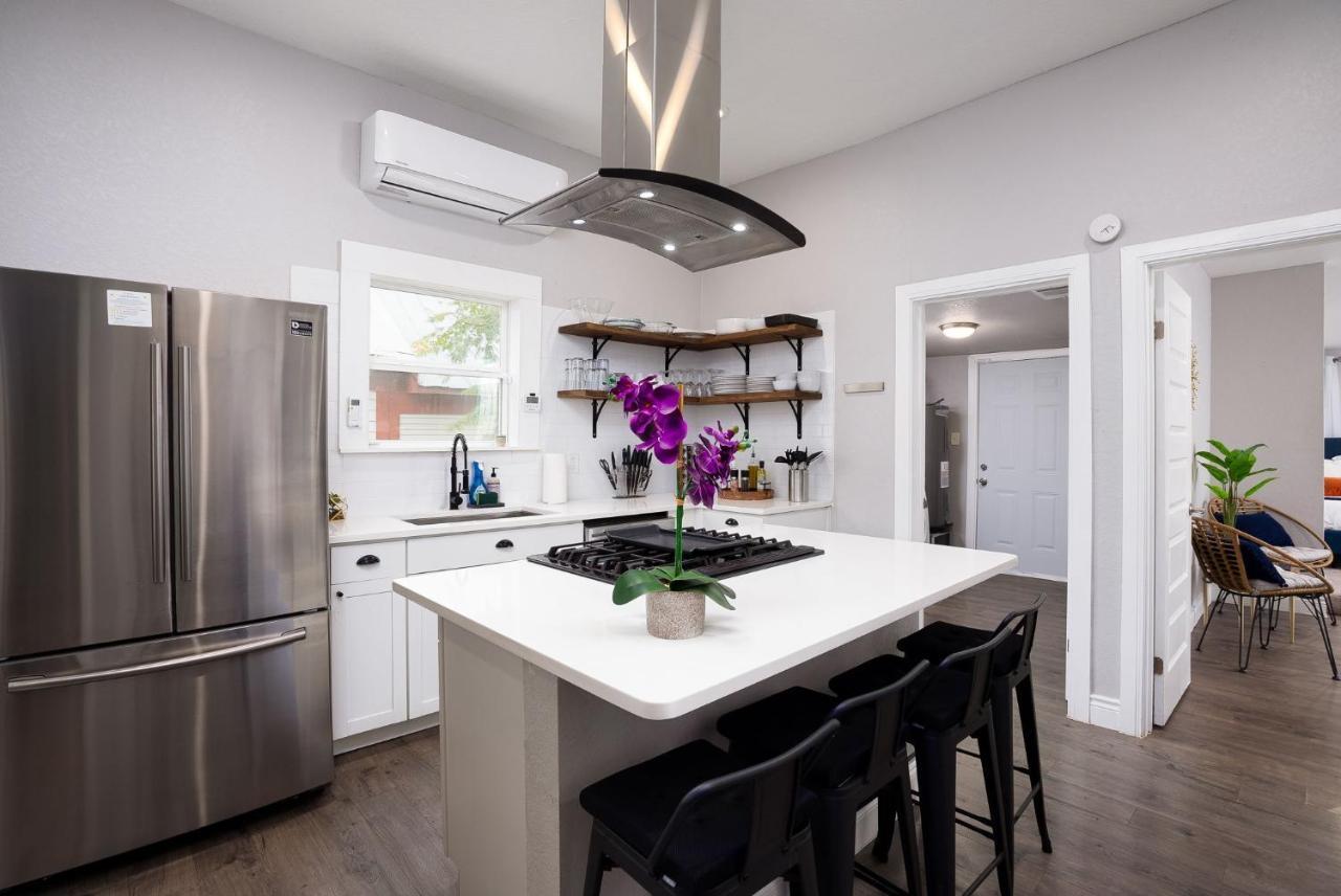 Modern 3 Bed, 2 Bath Home Minutes To Downtown & Alamodome Σαν Αντόνιο Εξωτερικό φωτογραφία